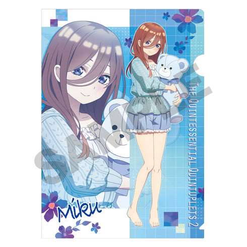 『五等分の花嫁∬』シングルクリアファイル 中野三玖 ぬいぐるみ抱っこ